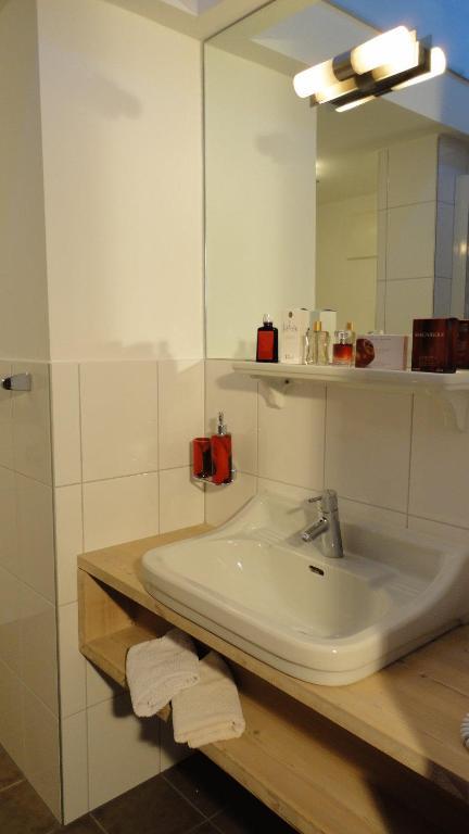 Landhaus Schoesser-Brandler マイヤーホーフェン 部屋 写真